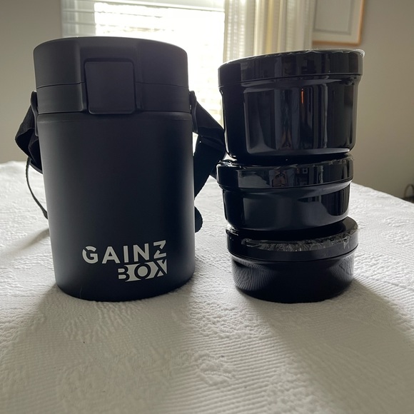 Gainz Box Stacking Lunch Box Container Set - Picture 2 of 6